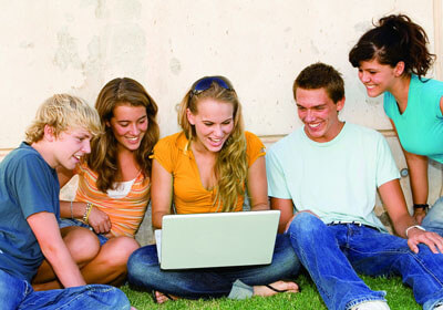 莱比锡红牛：红色风暴席卷德甲，不败纪录铸就冲击前四的坚实阶梯